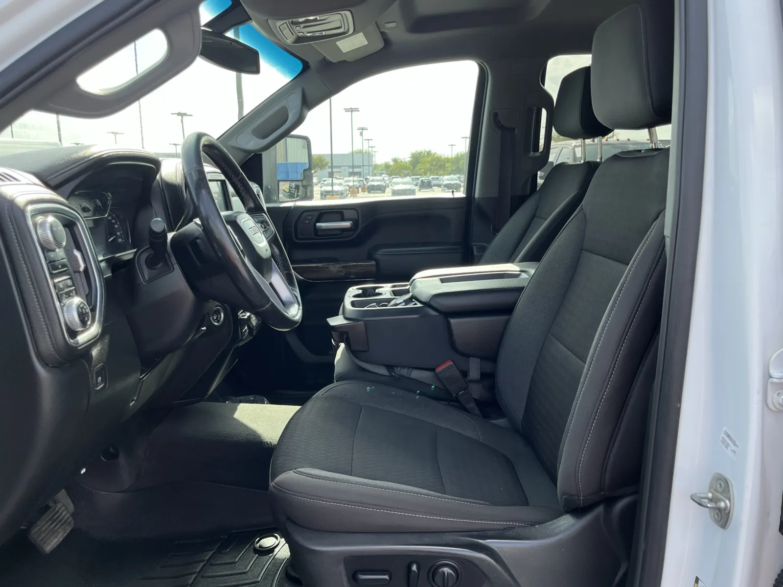 GMC Sierra photo 25
