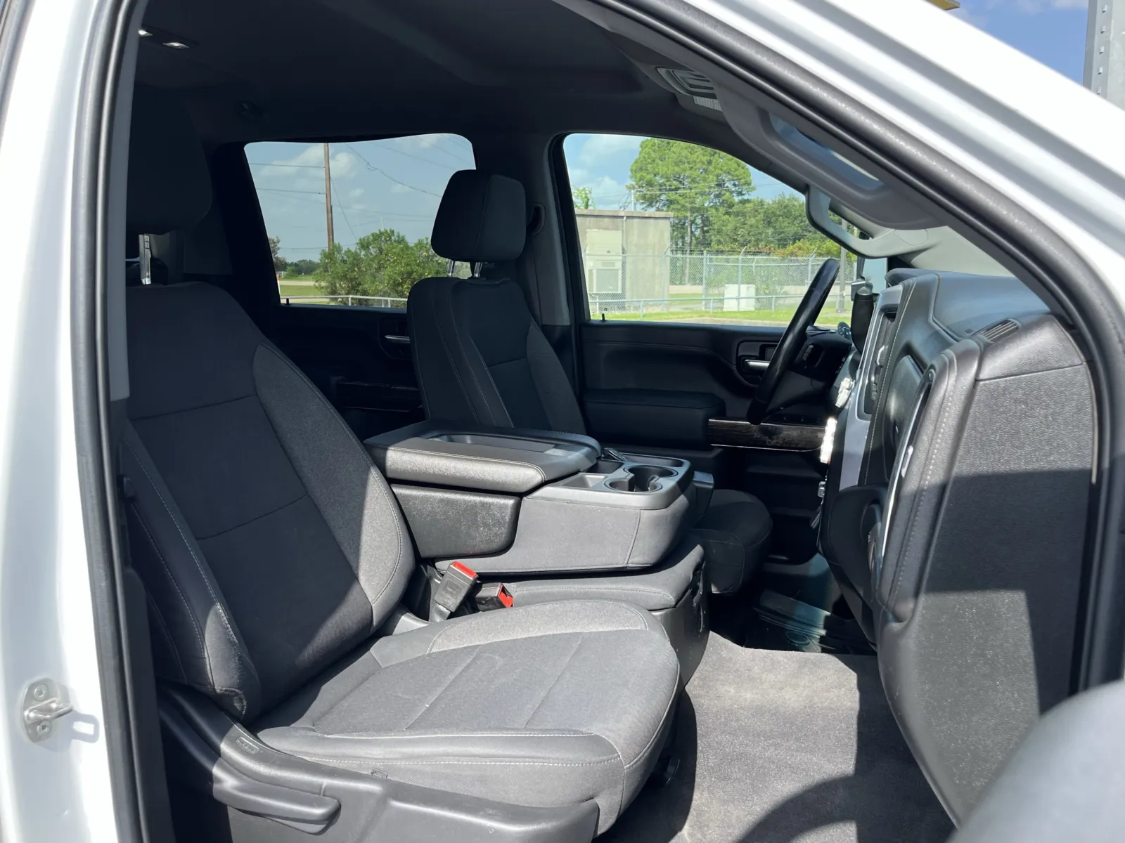 GMC Sierra photo 26
