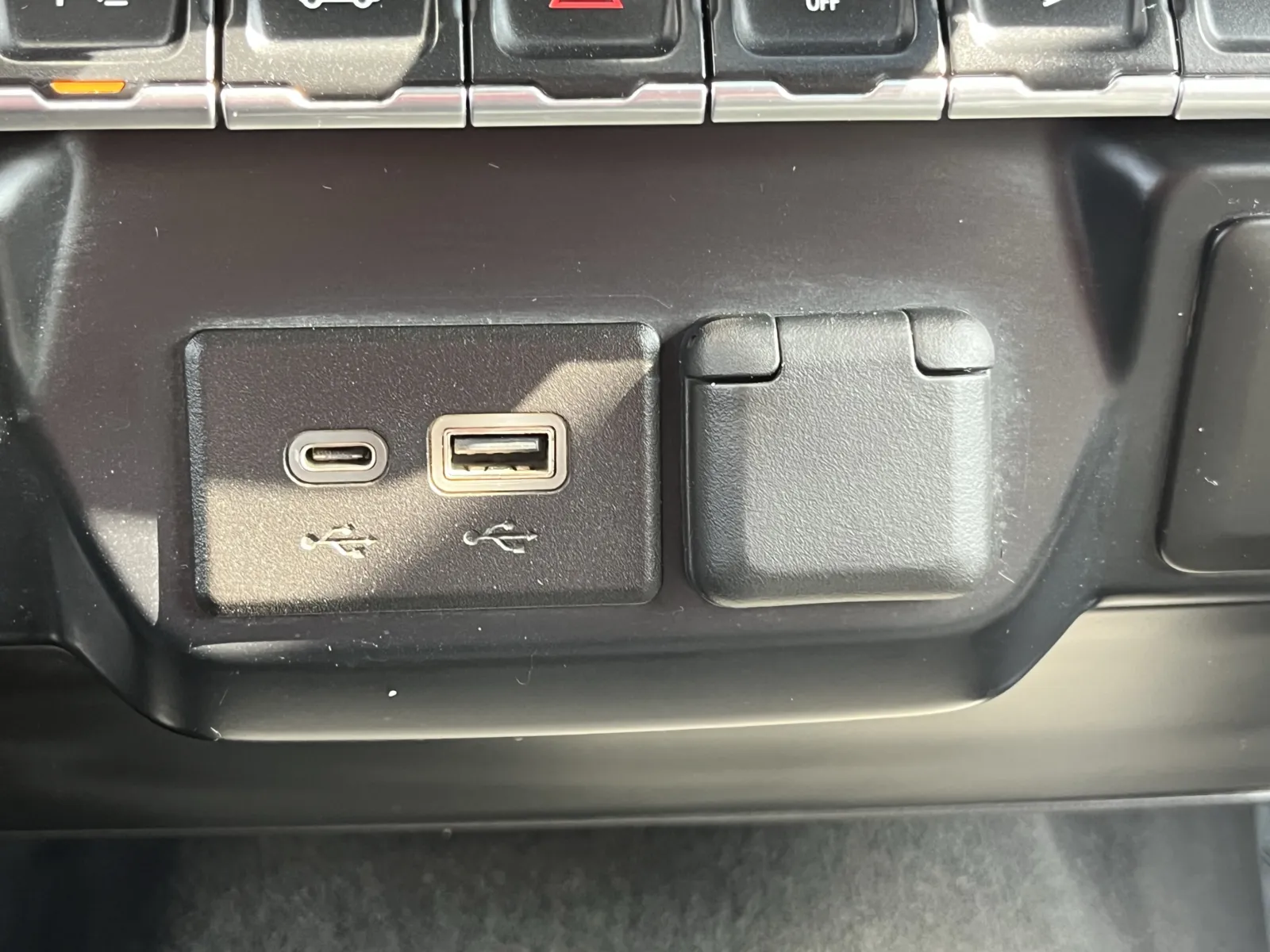 GMC Sierra photo 19