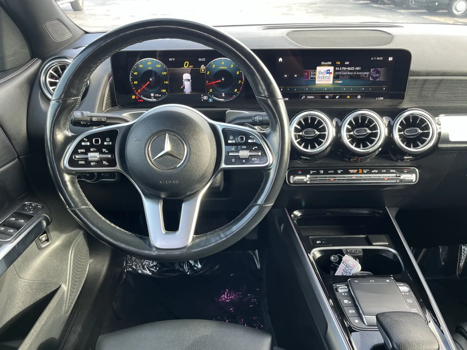 Mercedes-Benz GLB photo 15