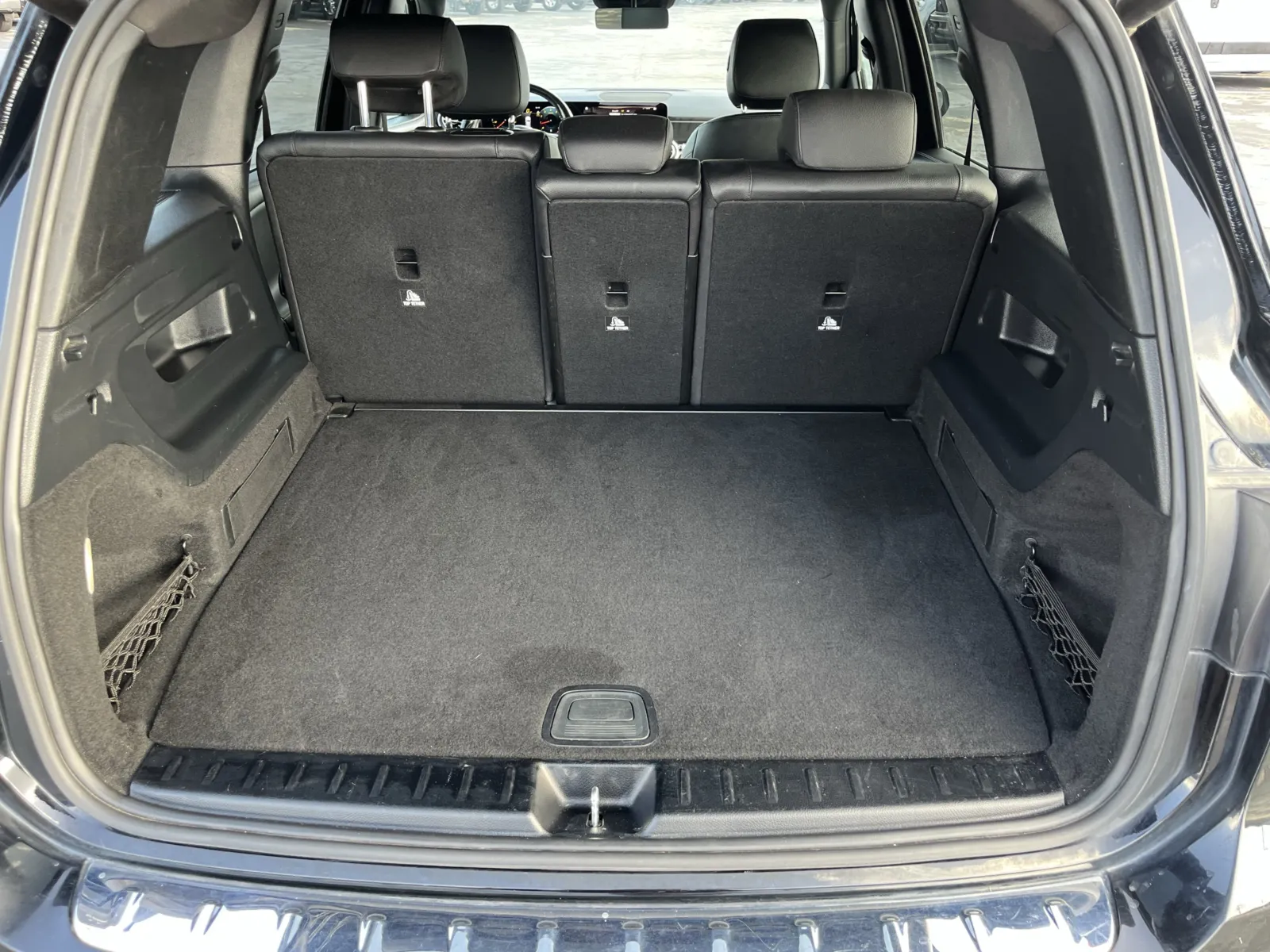 Mercedes-Benz GLB photo 10