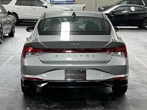 More photos of 2021 Hyundai Elantra SEL at Auto Boutique Texas, TX