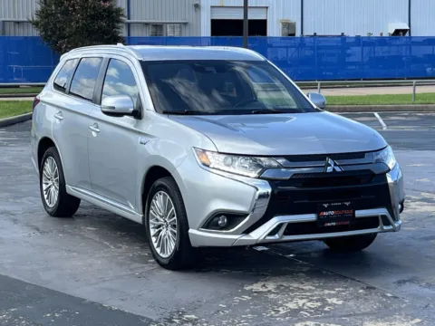 Another view of 2022 Mitsubishi Outlander PHEV SEL for sale in Alvin, TX at Auto Boutique Texas