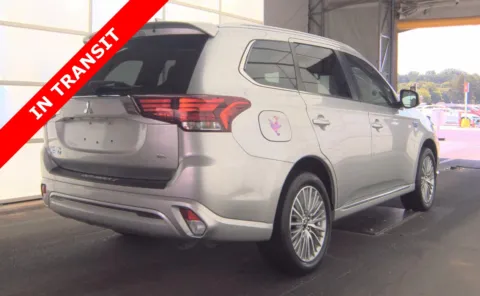 More photos of 2022 Mitsubishi Outlander PHEV SEL at Auto Boutique Texas, TX