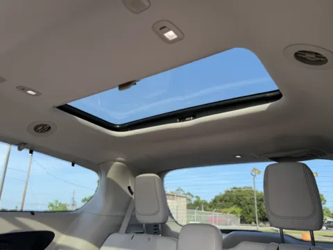 More photos of 2017 CHRYSLER PACIFICA L Limited at Auto Boutique Texas, TX