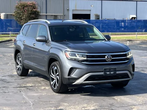 Another view of 2022 Volkswagen Atlas 2.0T SEL for sale in Alvin, TX at Auto Boutique Texas