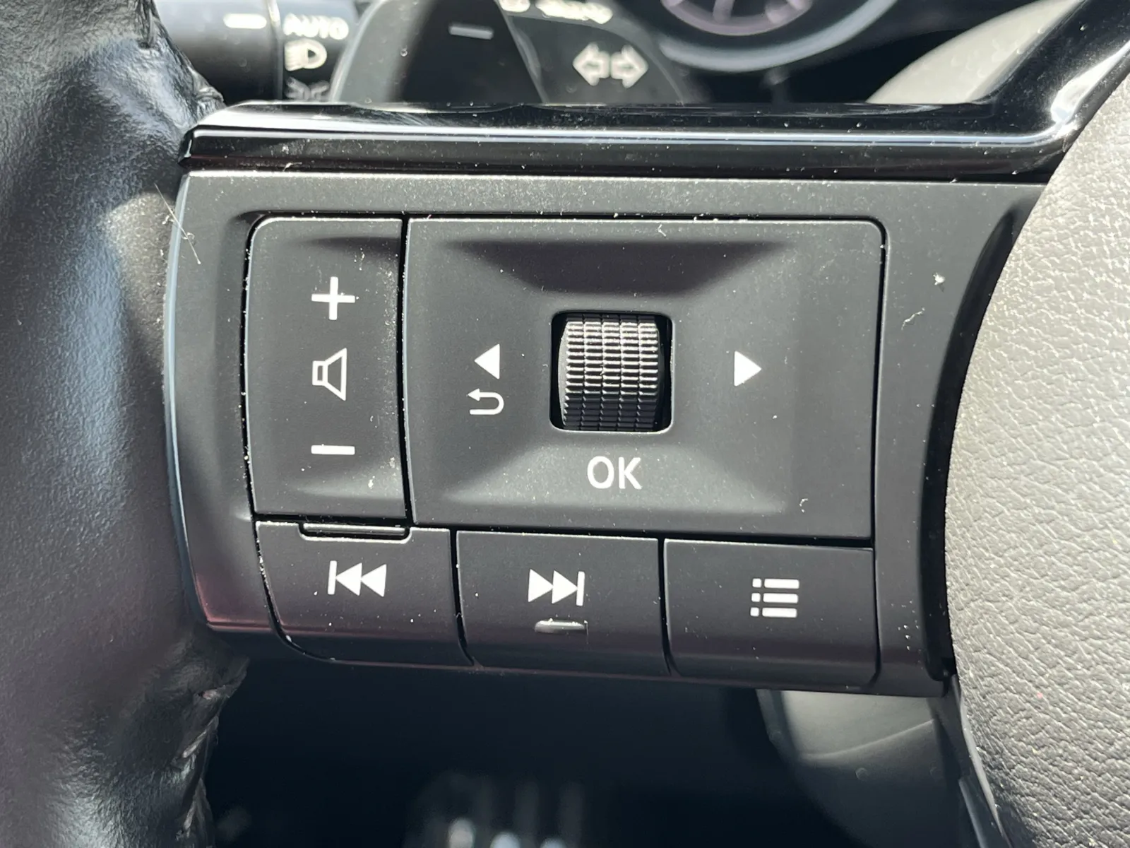 Nissan Pathfinder photo 18