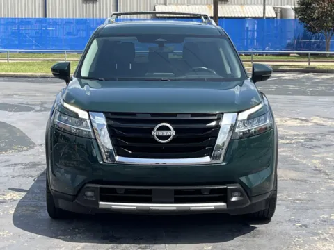 More photos of 2023 Nissan Pathfinder SL at Auto Boutique Texas, TX