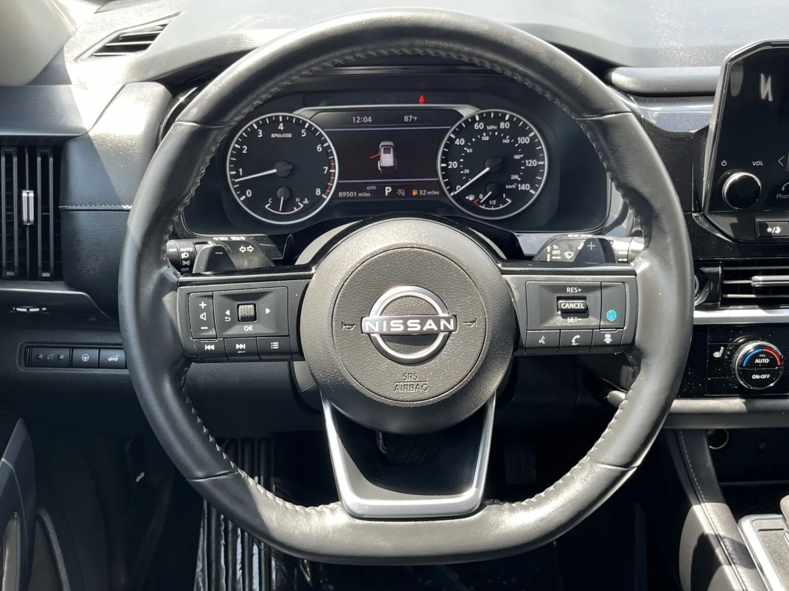 Nissan Pathfinder photo 17