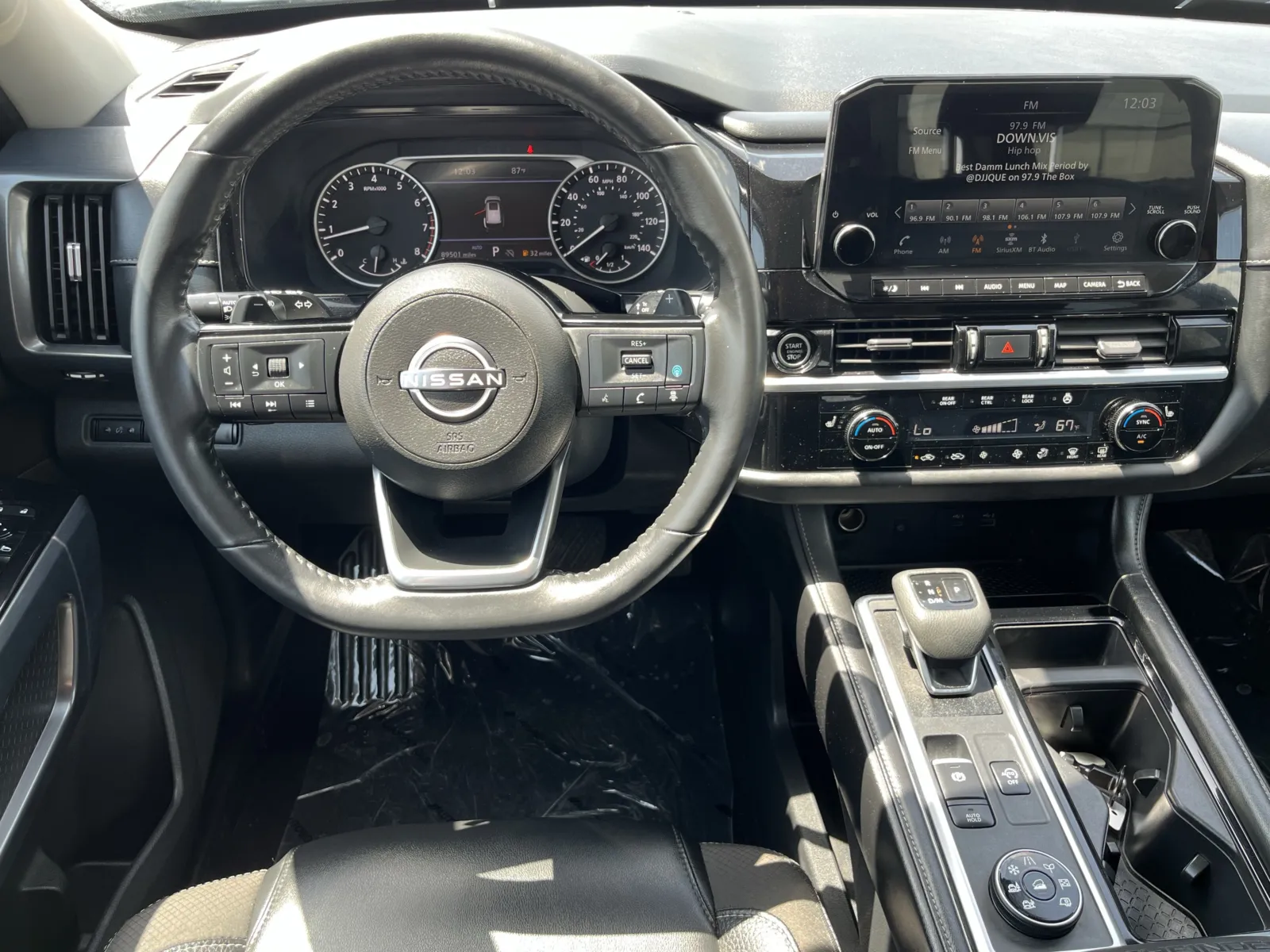 Nissan Pathfinder photo 16