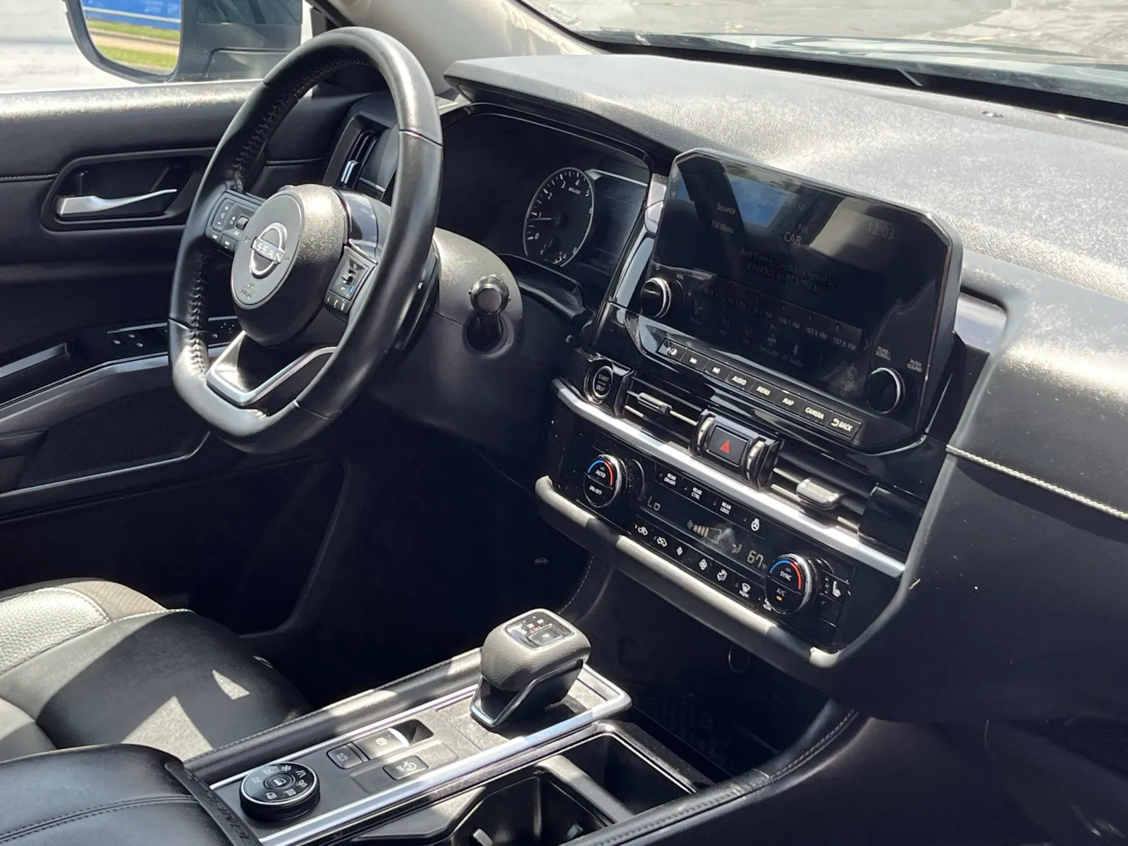 Nissan Pathfinder photo 15