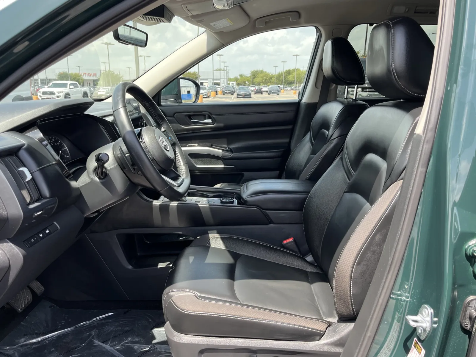 Nissan Pathfinder photo 29