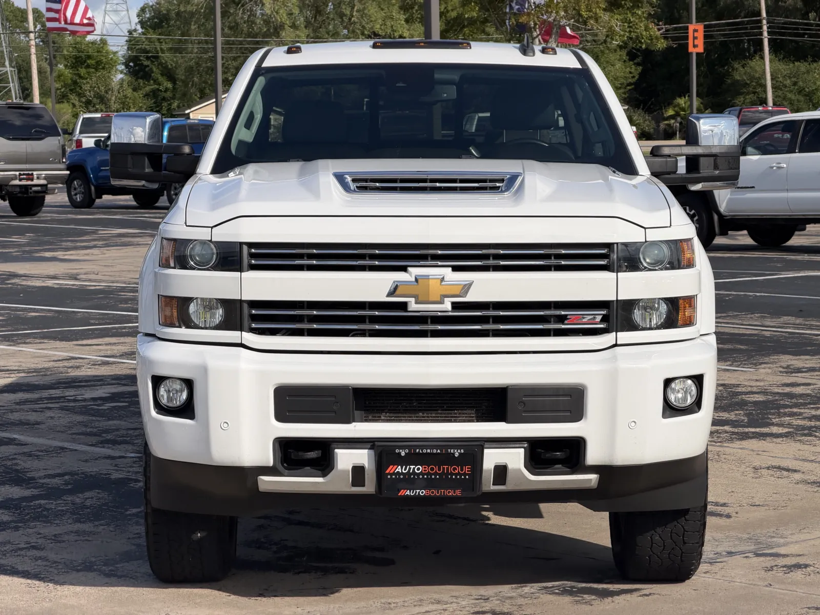 Chevrolet Silverado photo 13