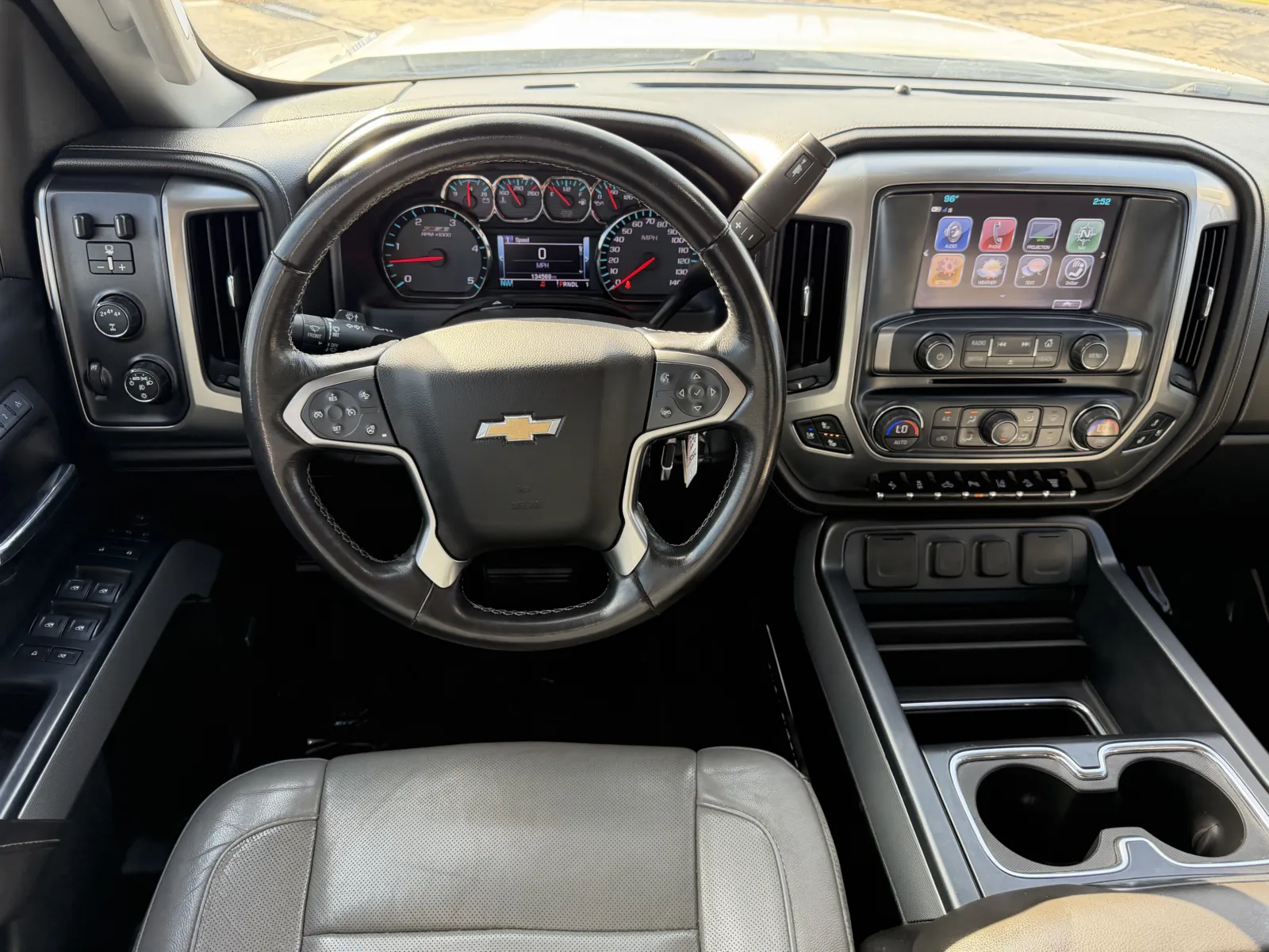 Chevrolet Silverado photo 19