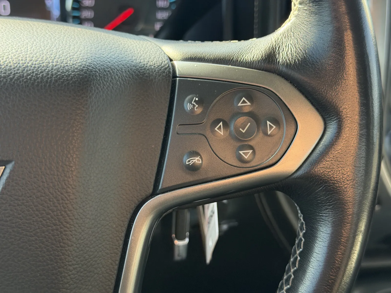Chevrolet Silverado photo 8
