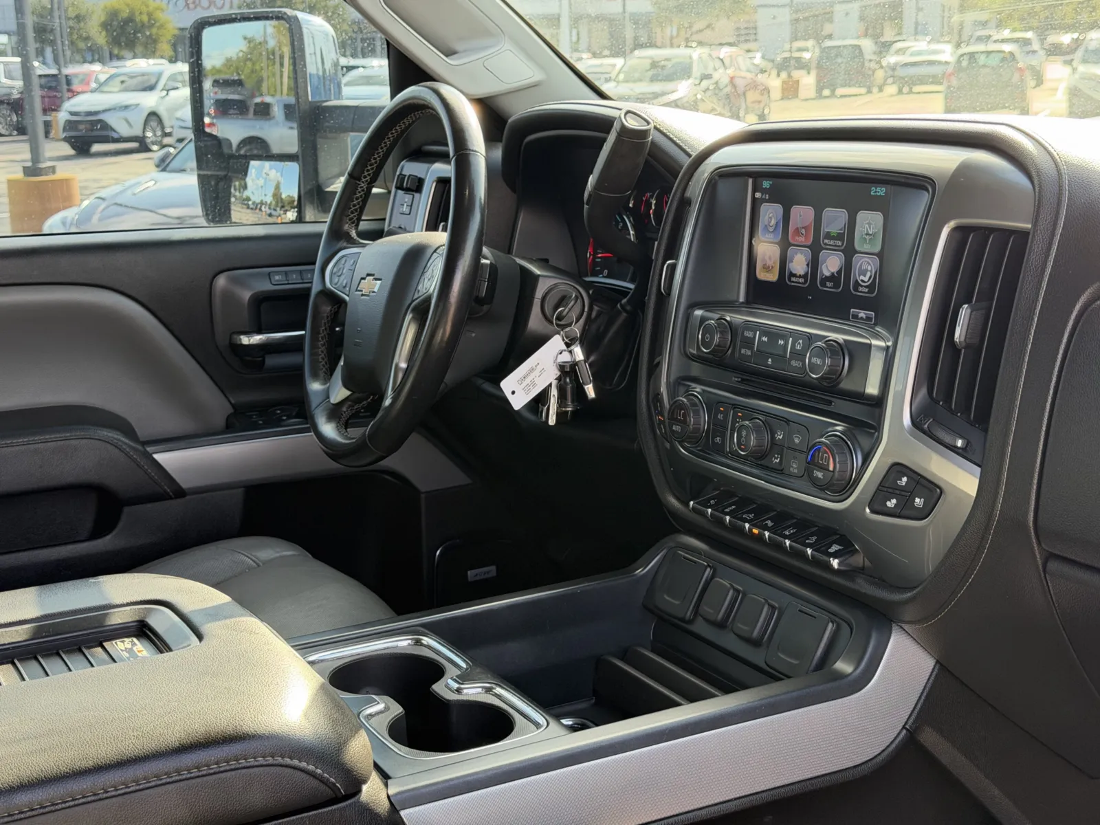 Chevrolet Silverado photo 18