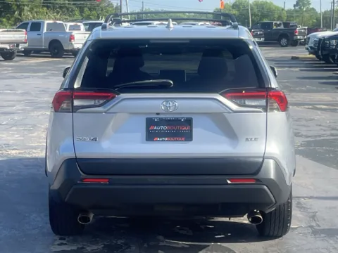 More photos of 2020 Toyota RAV4 XLE at Auto Boutique Texas, TX