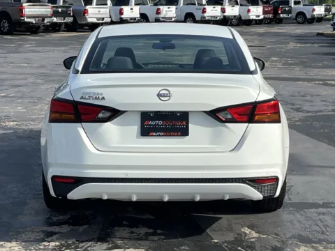 More photos of 2023 Nissan Altima 2.5 S at Auto Boutique Texas, TX