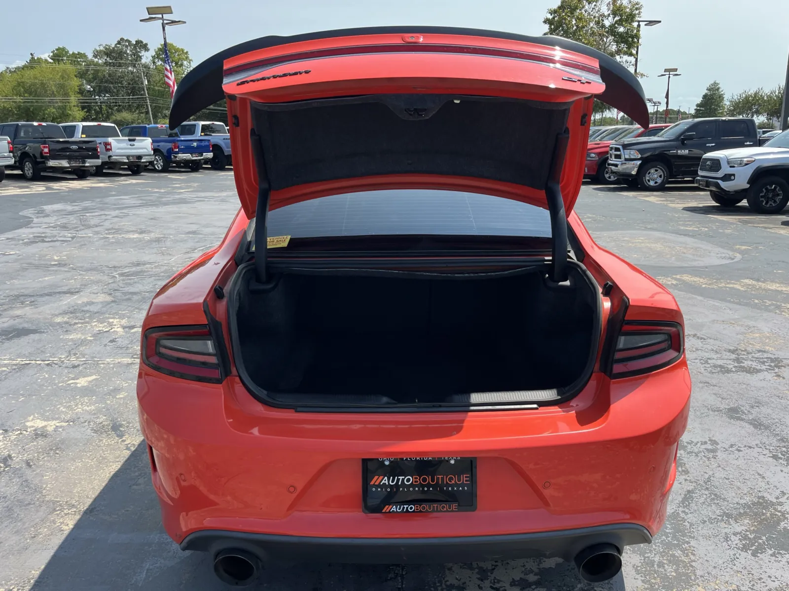 Dodge Charger photo 10