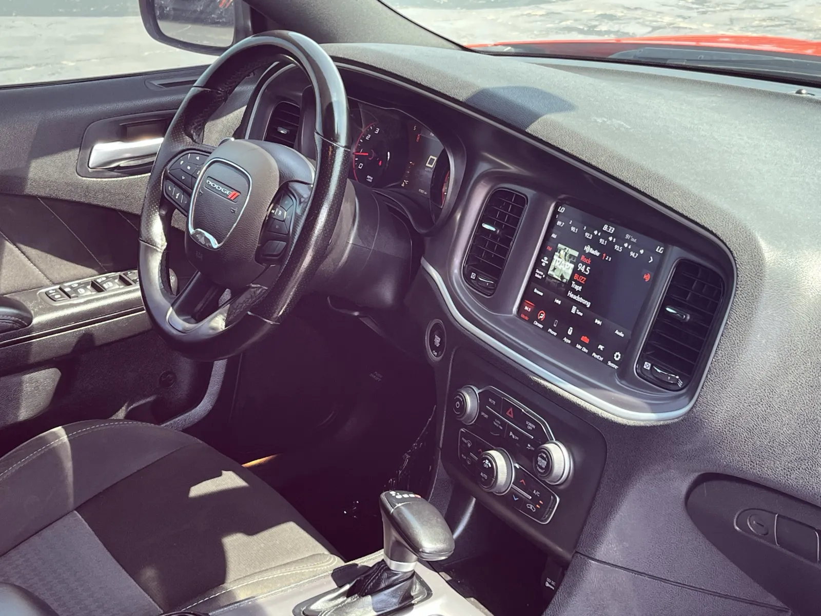 Dodge Charger photo 14