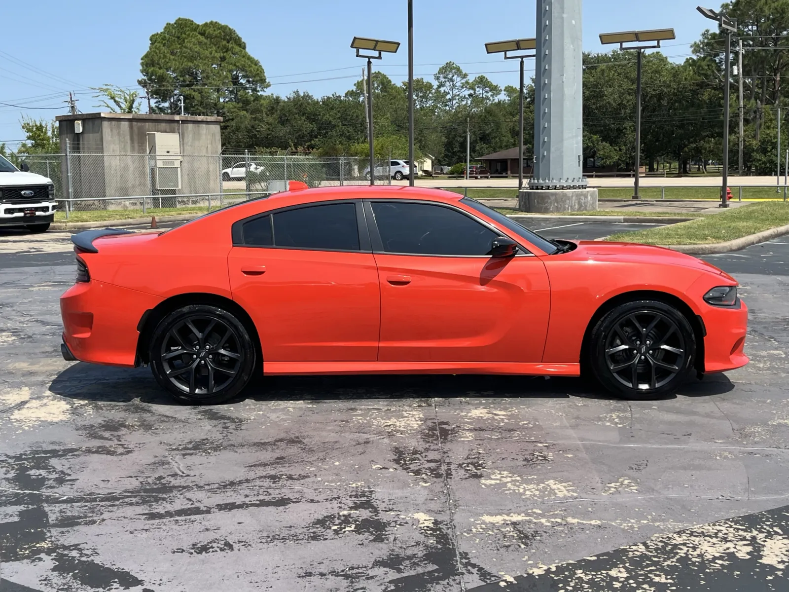 Dodge Charger photo 9
