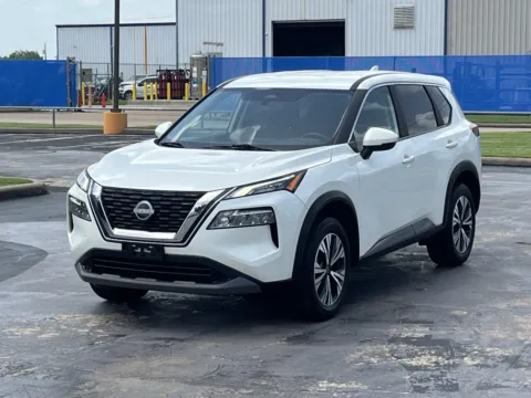 Photos of 2022 Nissan Rogue SV for sale in Alvin, TX at Auto Boutique Texas