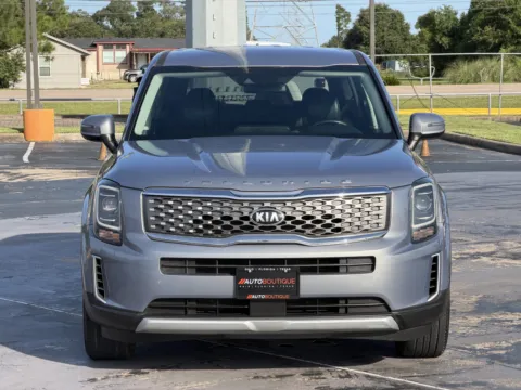 More photos of 2020 Kia Telluride LX at Auto Boutique Texas, TX