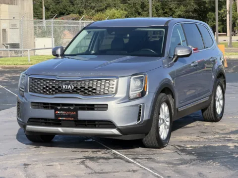 Another view of 2020 Kia Telluride LX for sale in Alvin, TX at Auto Boutique Texas