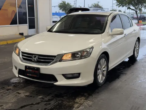 Another view of 2015 Honda Accord Sedan EX-L for sale in Alvin, TX at Auto Boutique Texas