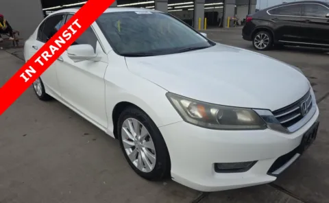 Another view of 2015 Honda Accord Sedan EX-L for sale in Alvin, TX at Auto Boutique Texas