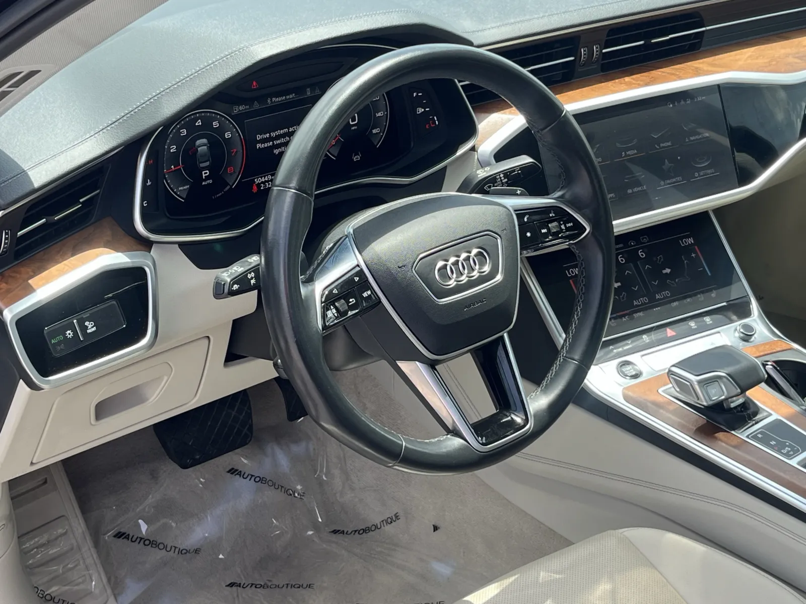Audi A6 photo 12