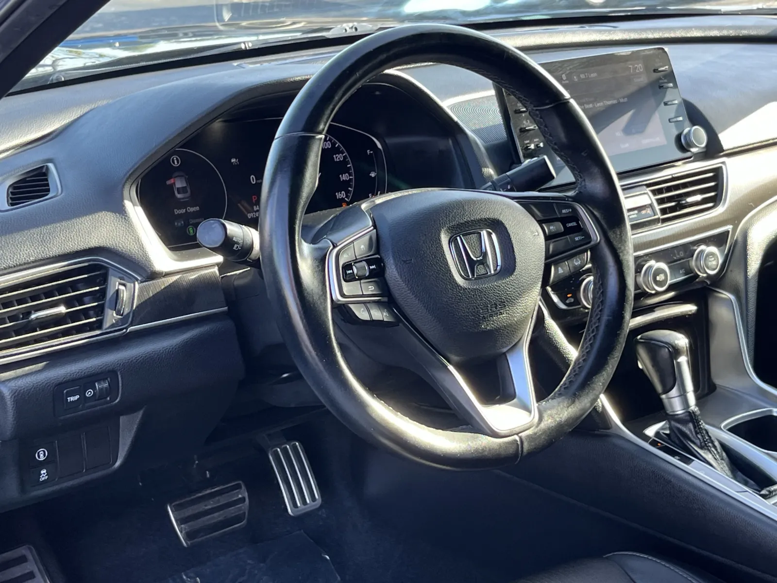 Honda Accord photo 12
