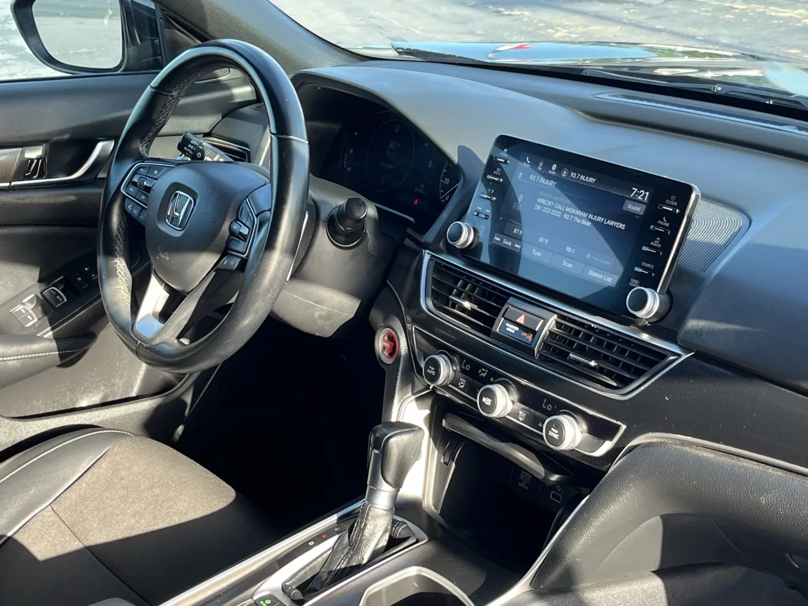 Honda Accord photo 13