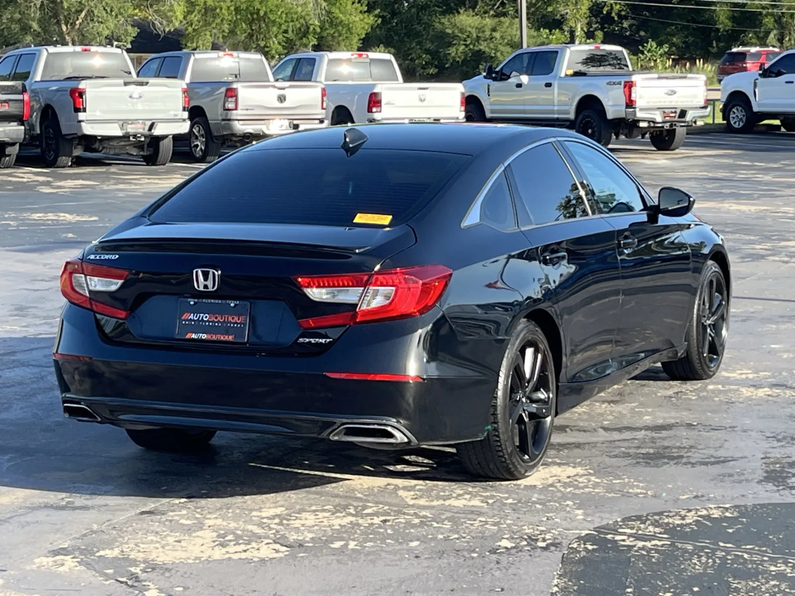 Honda Accord photo 9