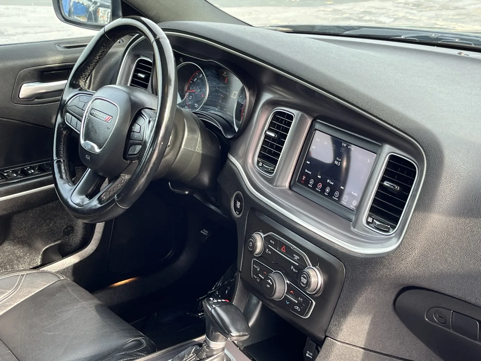 Dodge Charger photo 16