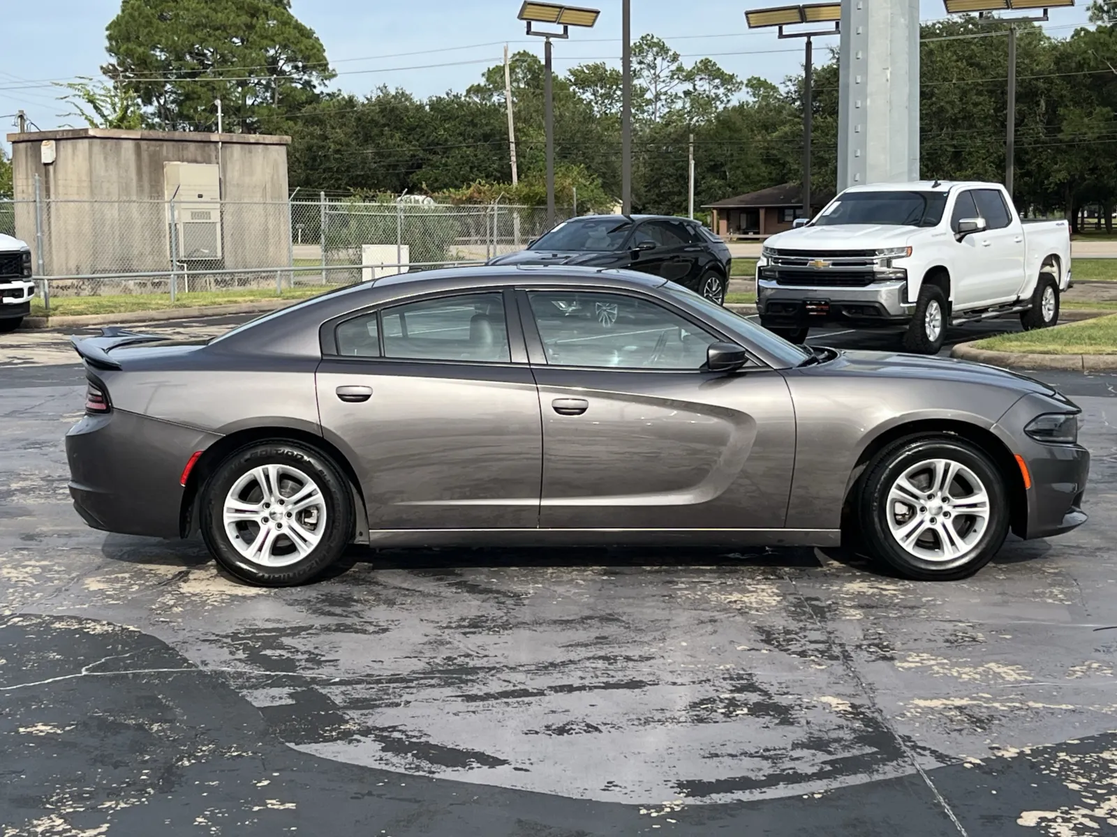 Dodge Charger photo 11