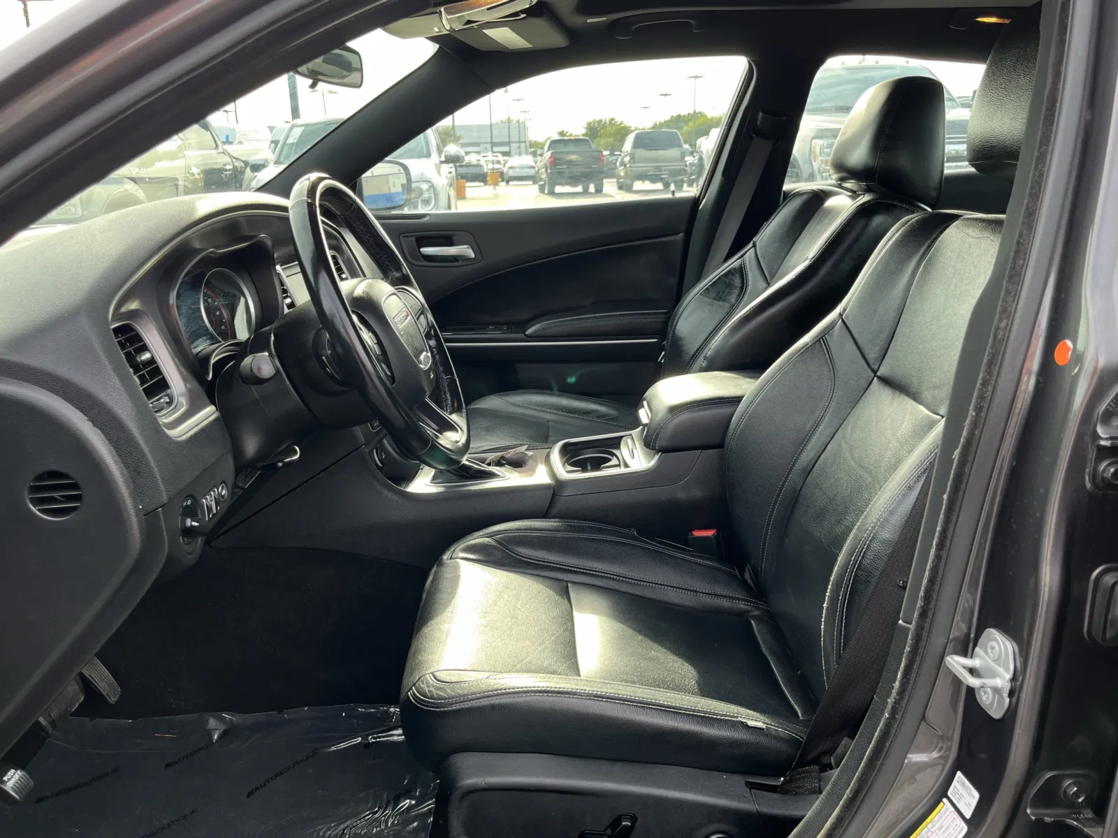 Dodge Charger photo 28