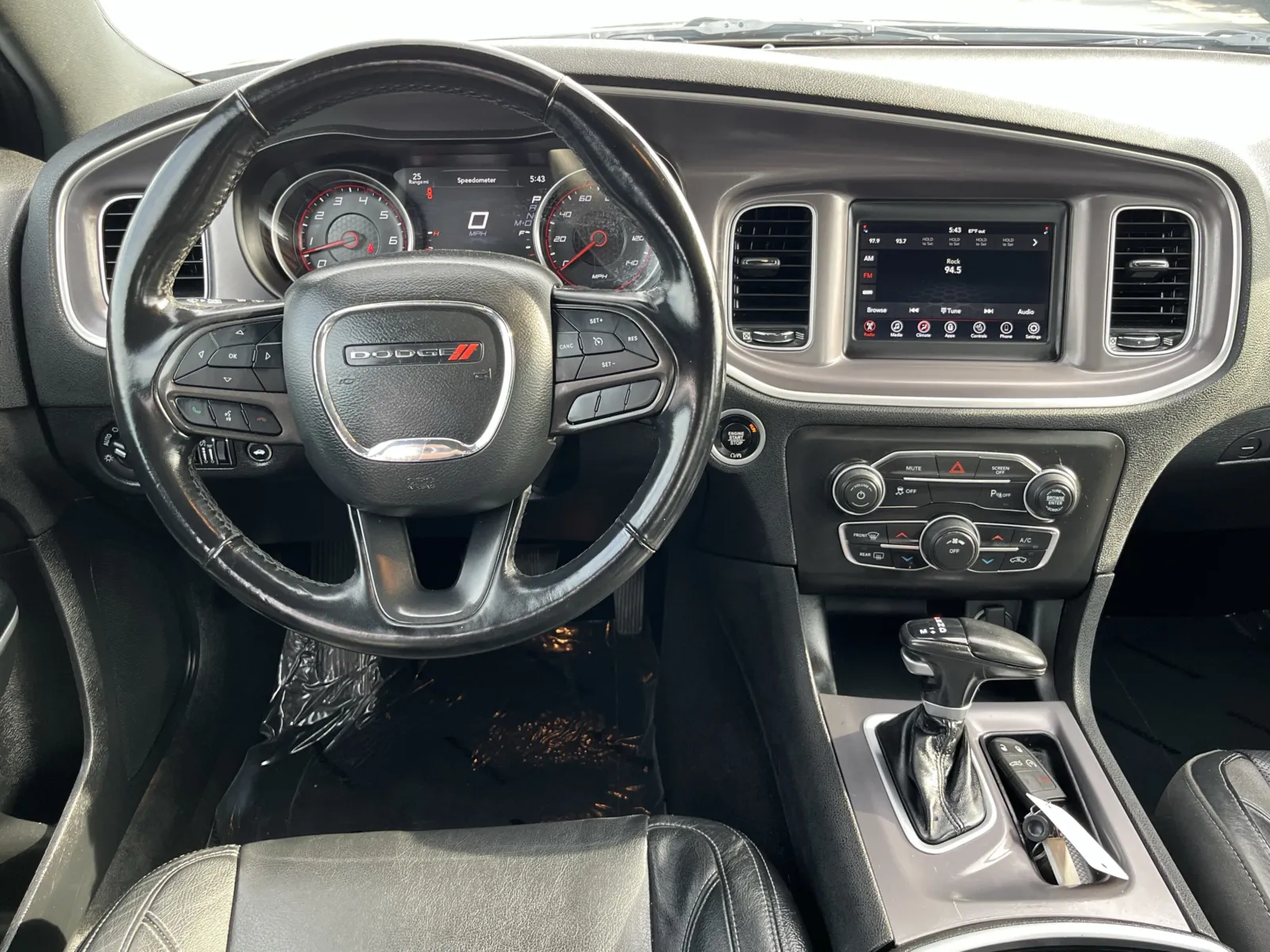 Dodge Charger photo 17
