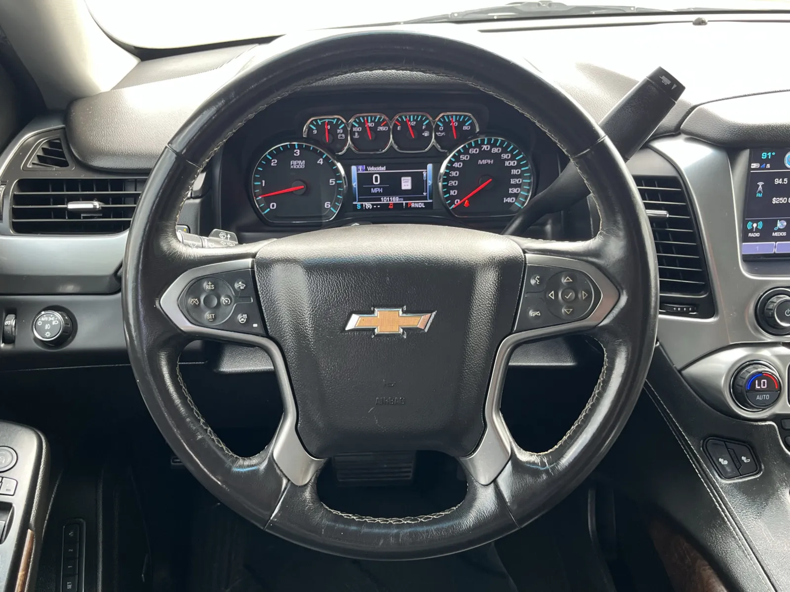 Chevrolet Tahoe photo 20
