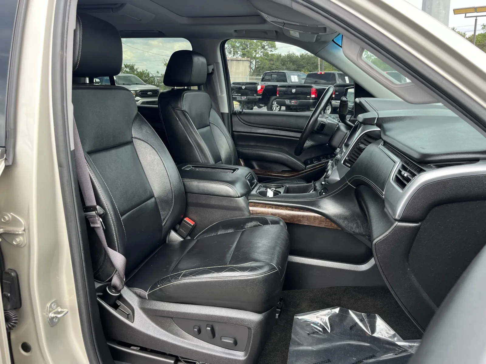 Chevrolet Tahoe photo 31