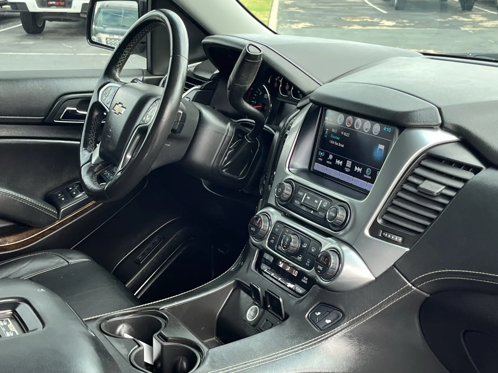Chevrolet Tahoe photo 18