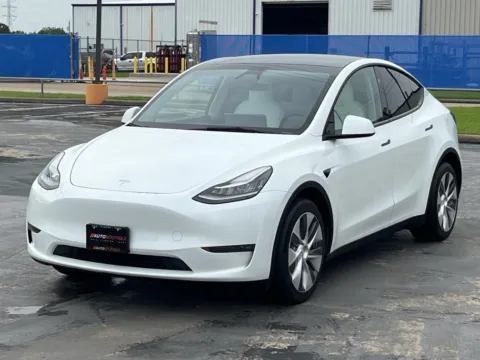 Another view of 2023 Tesla Model Y Long Range for sale in Alvin, TX at Auto Boutique Texas