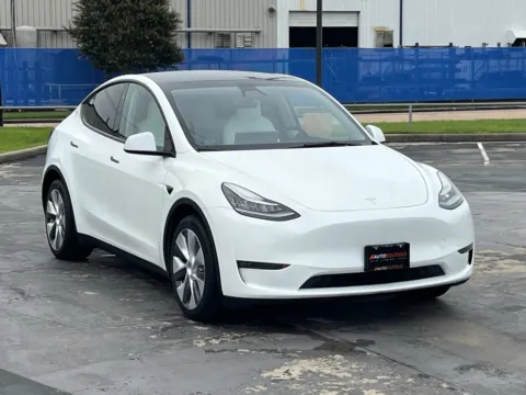 Photos of 2023 Tesla Model Y Long Range for sale in Alvin, TX at Auto Boutique Texas