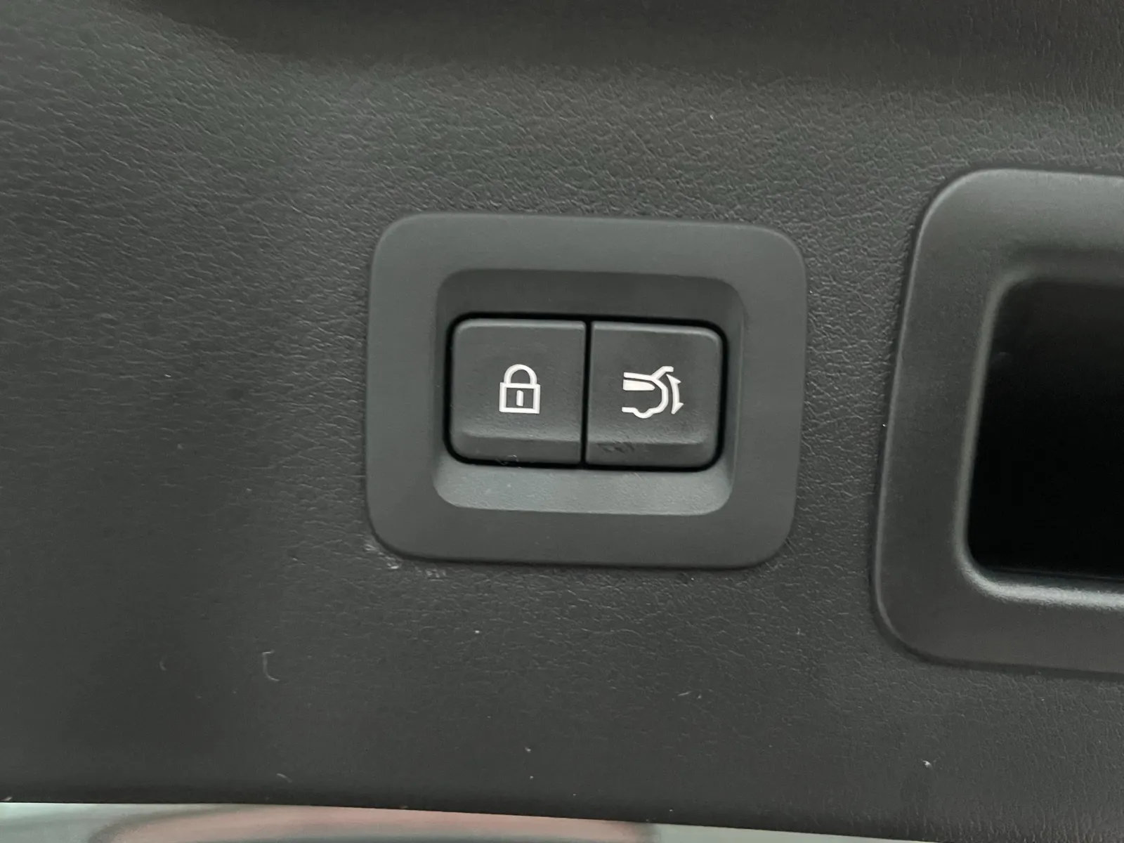 Mazda CX-90 photo 11