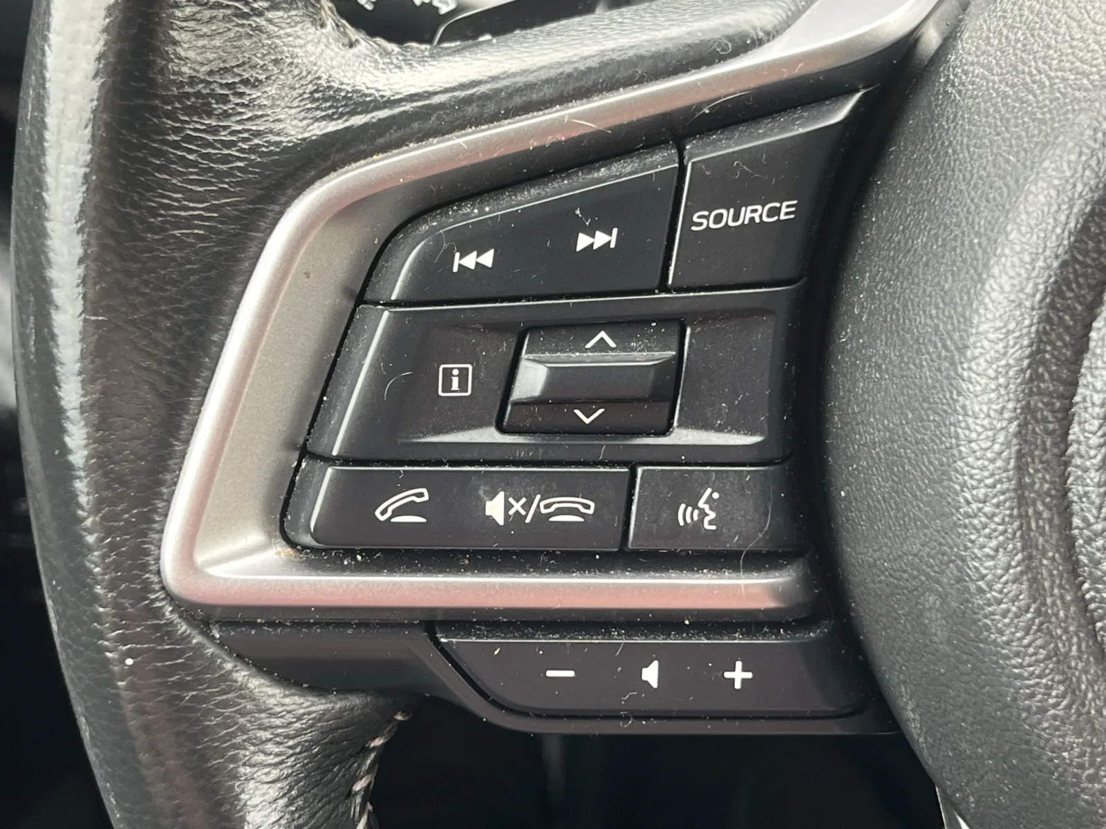 Subaru Ascent photo 17