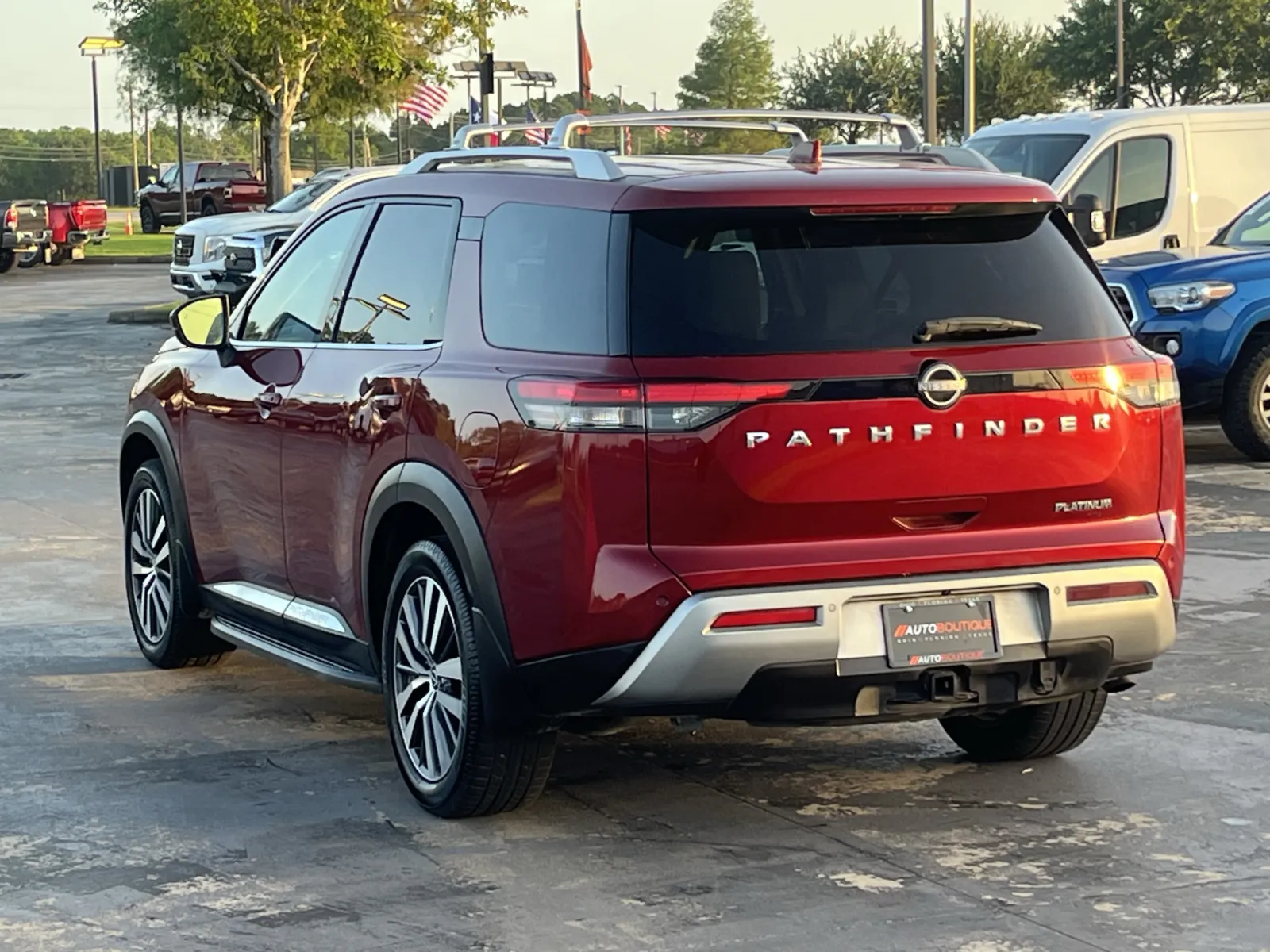 Nissan Pathfinder photo 6