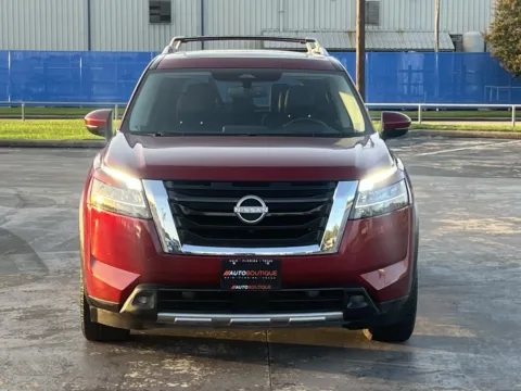 More photos of 2022 Nissan Pathfinder Platinum at Auto Boutique Texas, TX