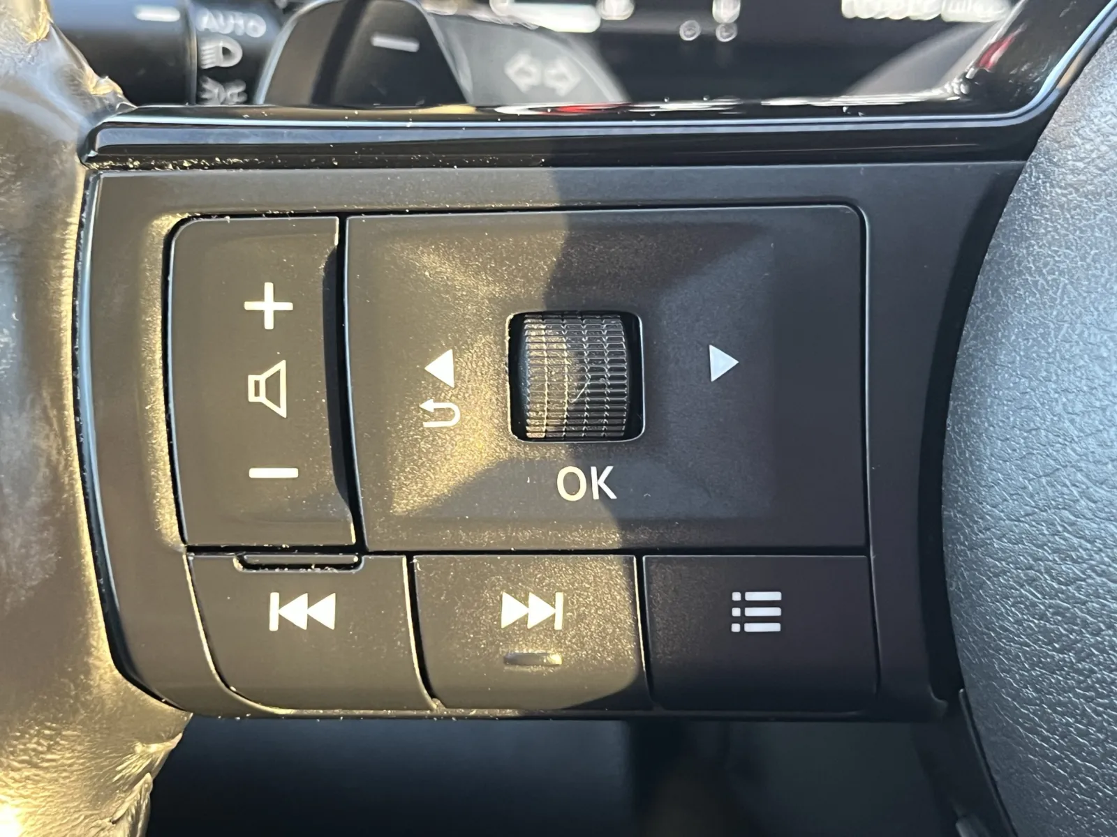 Nissan Pathfinder photo 14
