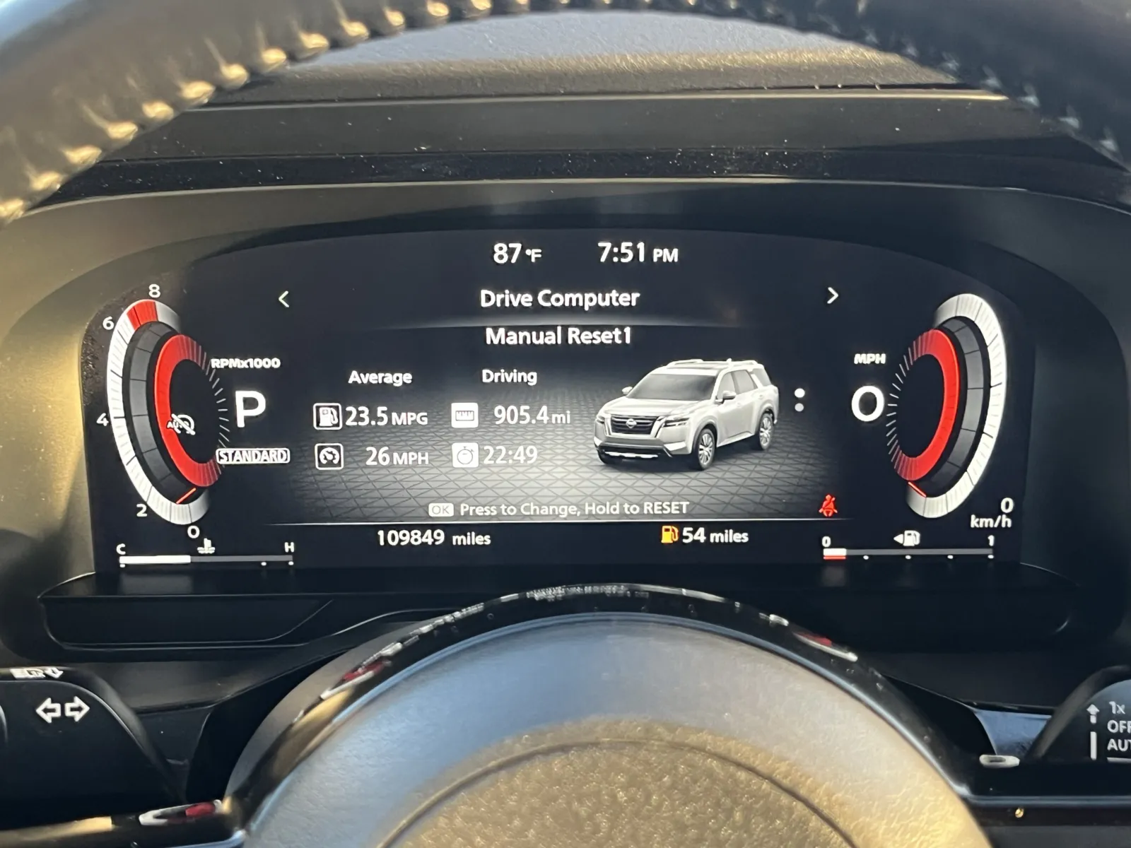 Nissan Pathfinder photo 16