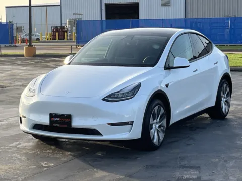 Another view of 2022 Tesla Model Y Long Range for sale in Alvin, TX at Auto Boutique Texas